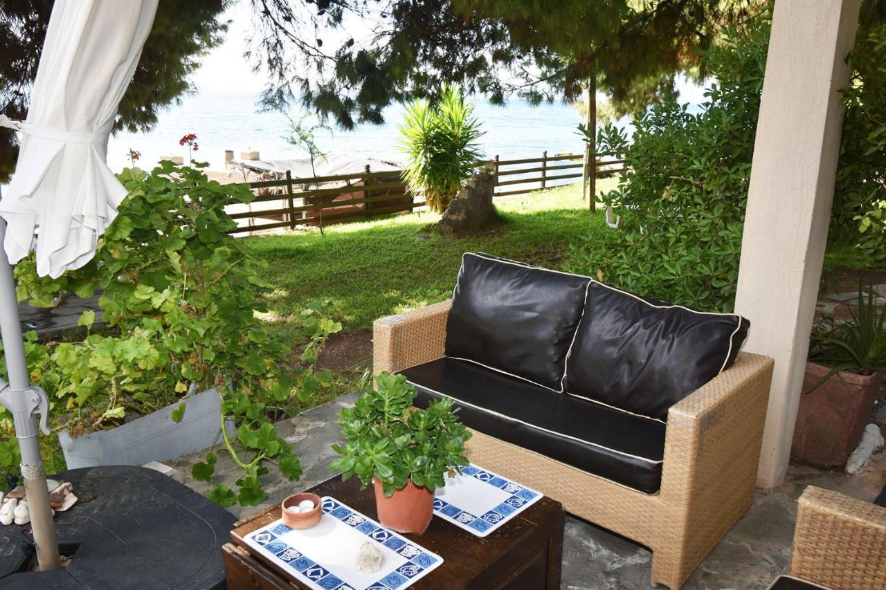 Barlee Beach Front House, Metamorfosi Dış mekan fotoğraf